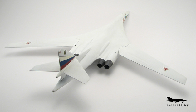Модель самолета Ту-160